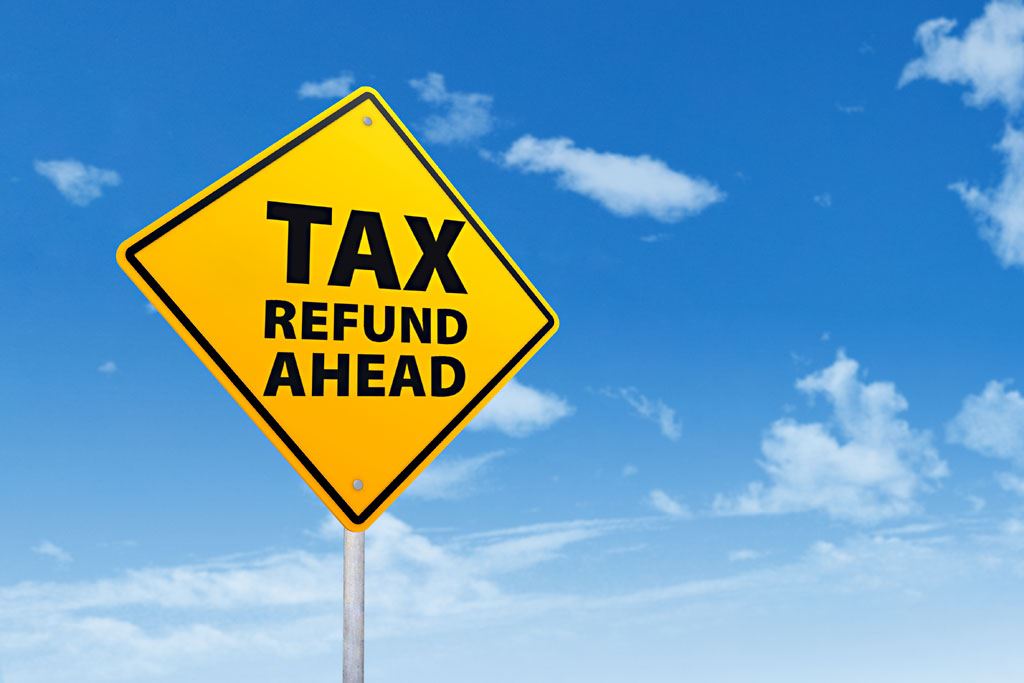 Tax-refund-ahead.jpg